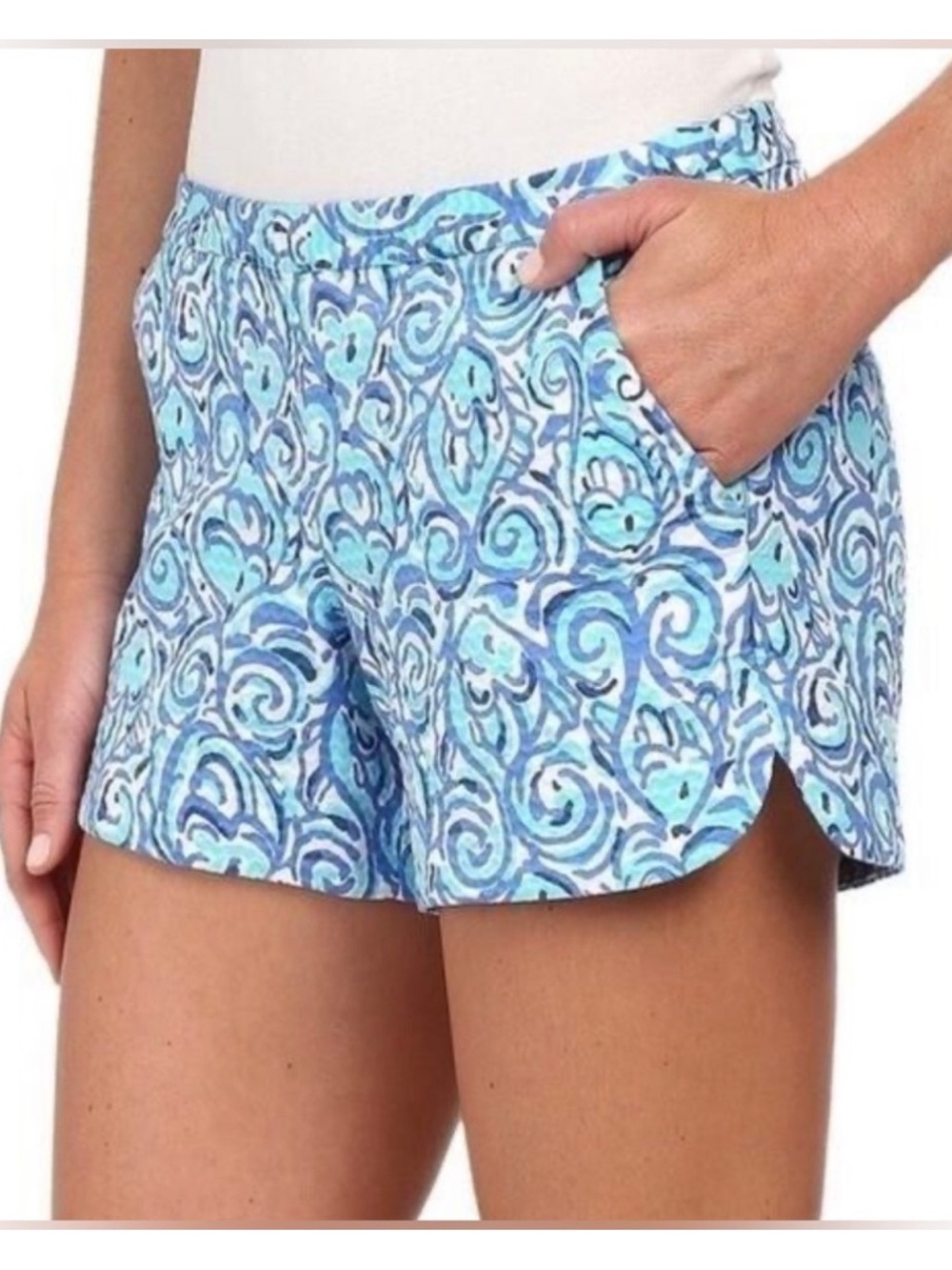 Lilly Pulitzer Adie Shorts Chasing Tail Fish Blue 8 Preppy Coastal